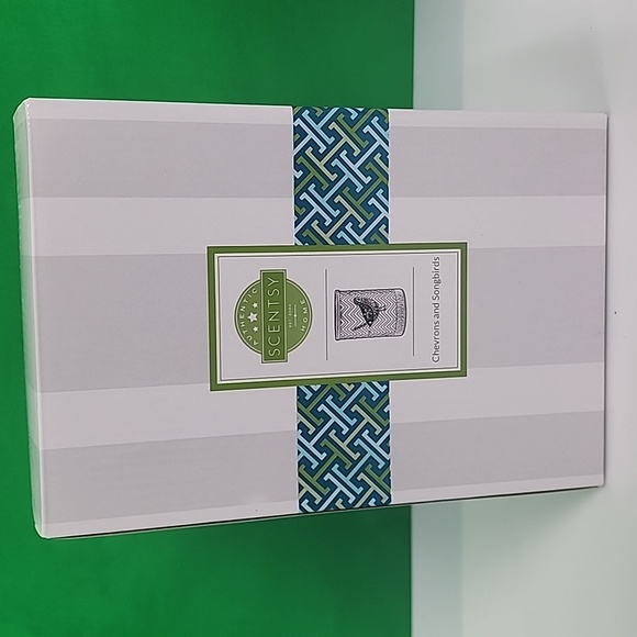 NWT, Scentsy Chevrons and Songbirds Sleeve and Dish with ring.#40592 - Picture 4 of 16